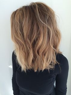 Long blunt wavy text